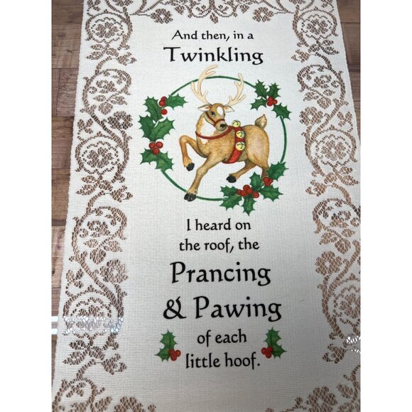 RARE Christmas Wall Hanging With Reindeer & Holly Design - Picture 2 of 2